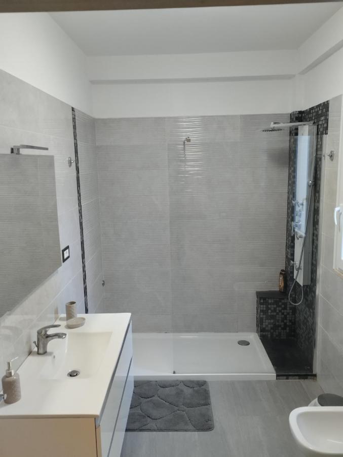 Erre Apartment Messina Exteriör bild